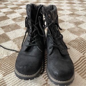 White Mountain Black Boots